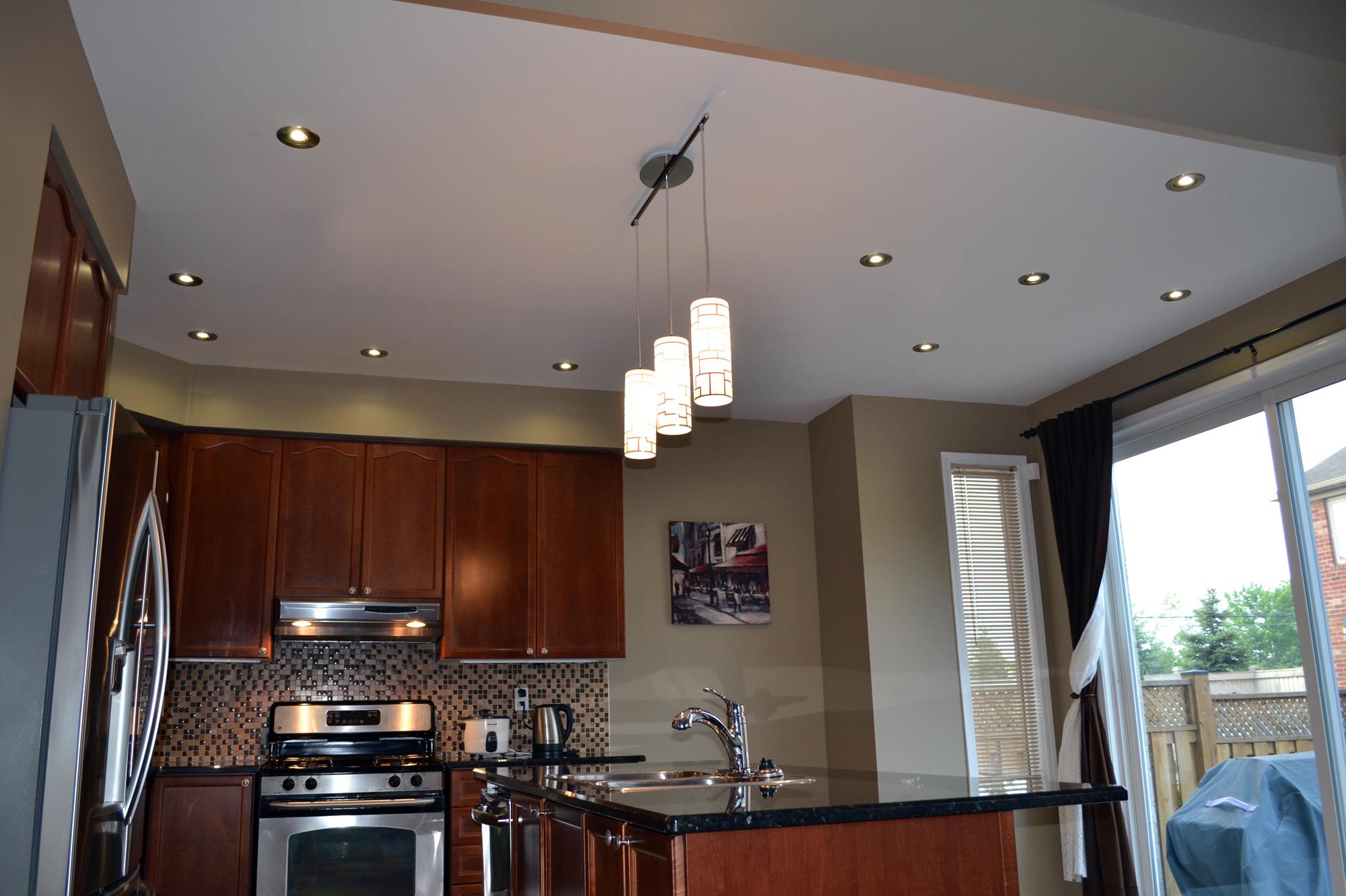 pot light placement in kitchen